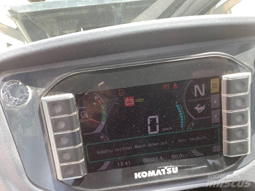 Komatsu WA100M-8 ホイールローダー・タイヤショベル