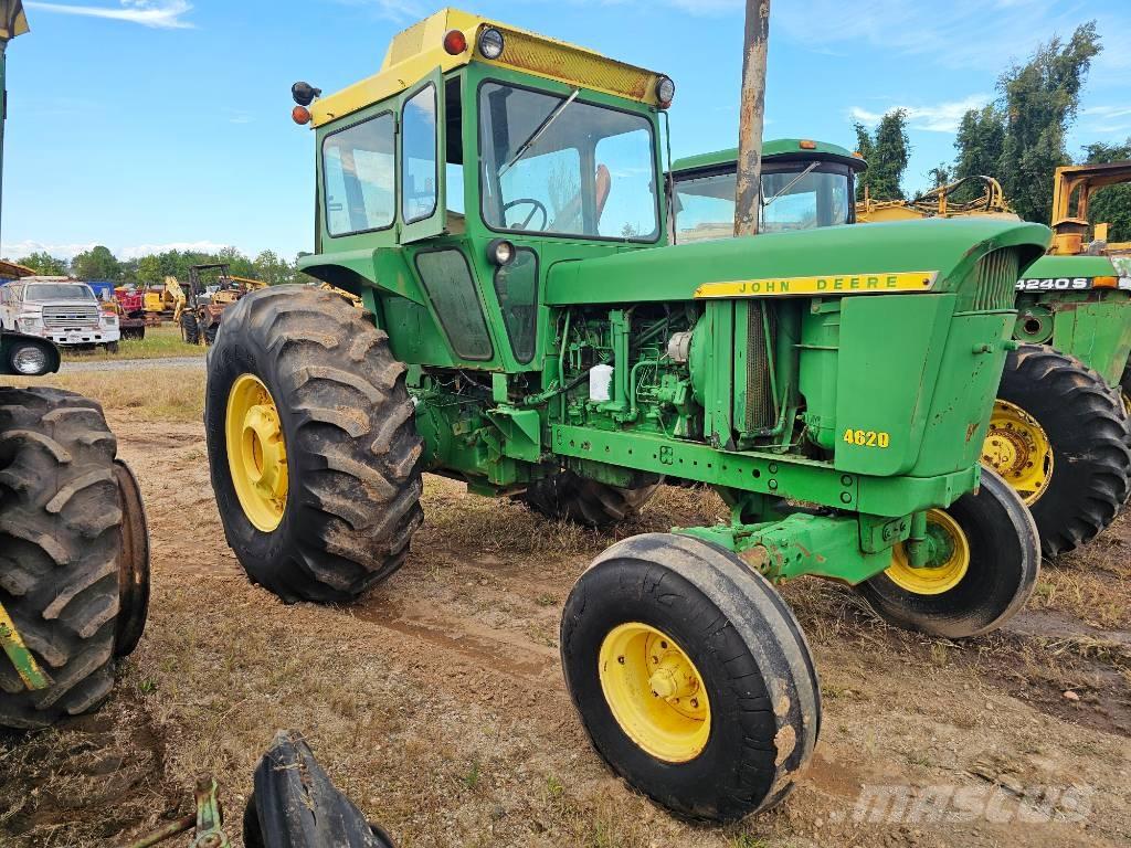 John Deere 4620 トラクター
