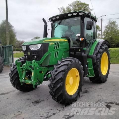 John Deere 6110 R トラクター