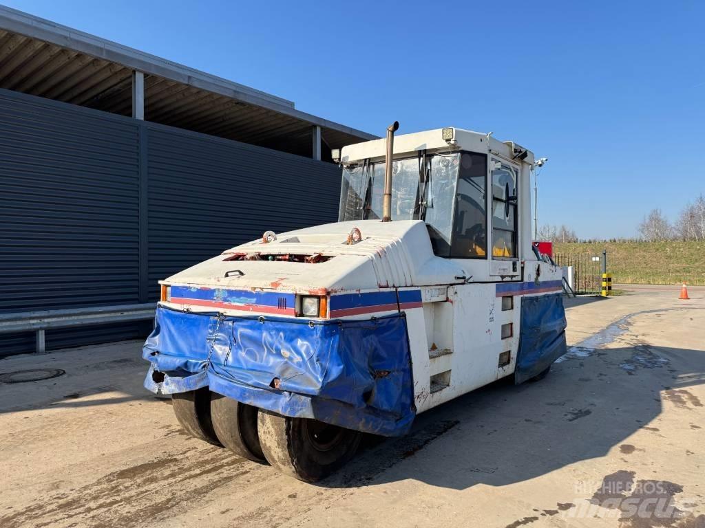 CAT RS-300B タイヤローラ