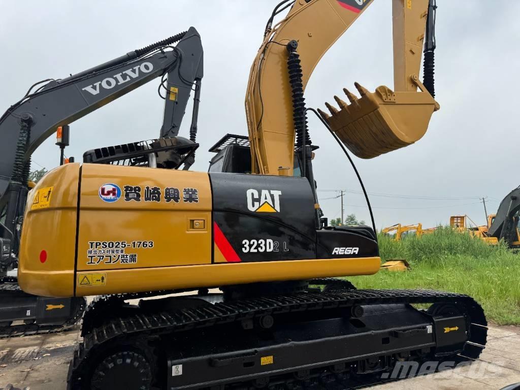 CAT 323D2 大型油圧ショベル12t以上（パワーショベル・ユンボ）