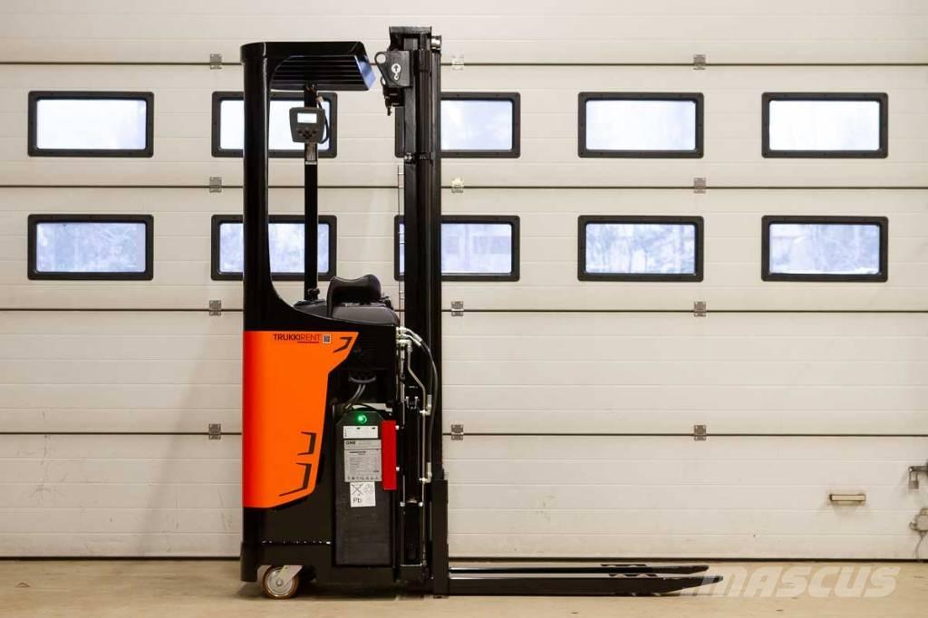 Rocla SST 12 AC 自走式スタッカー