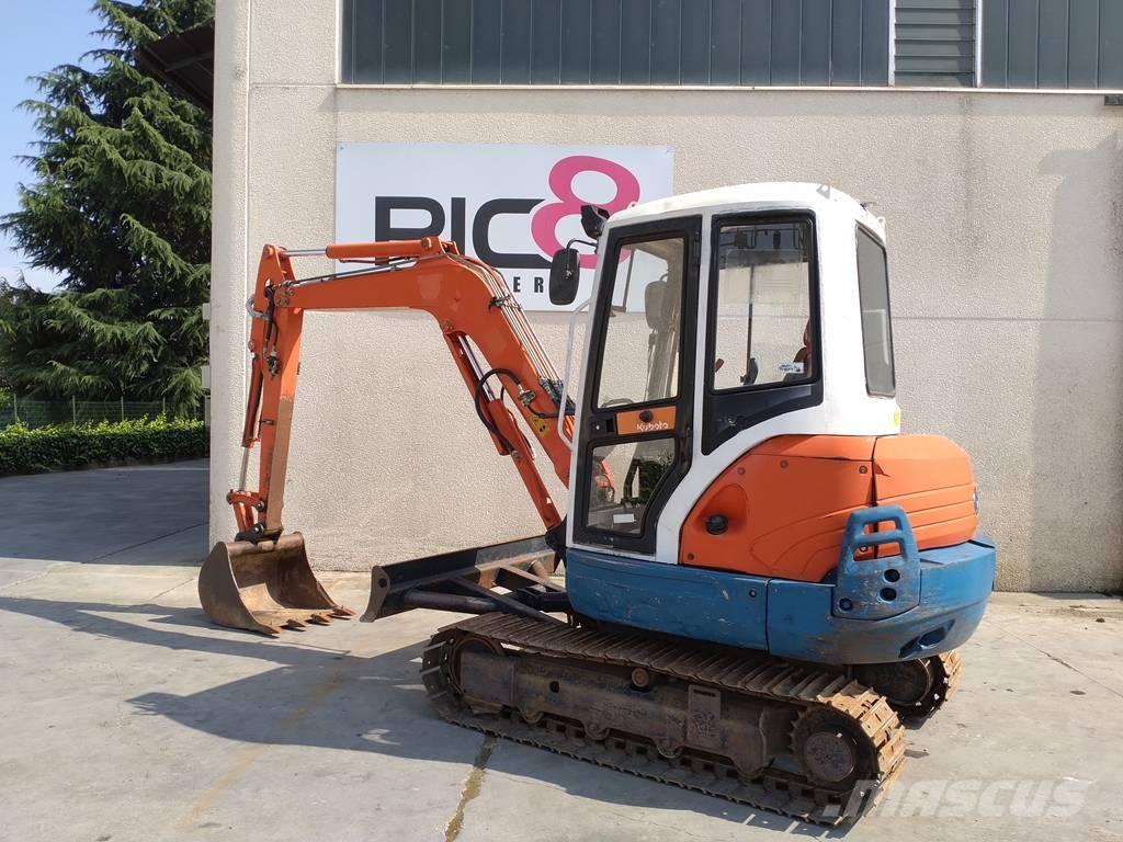 Kubota KX 121-3 ミニ油圧ショベル 7t以下（ミニユンボ・ミニディガー）