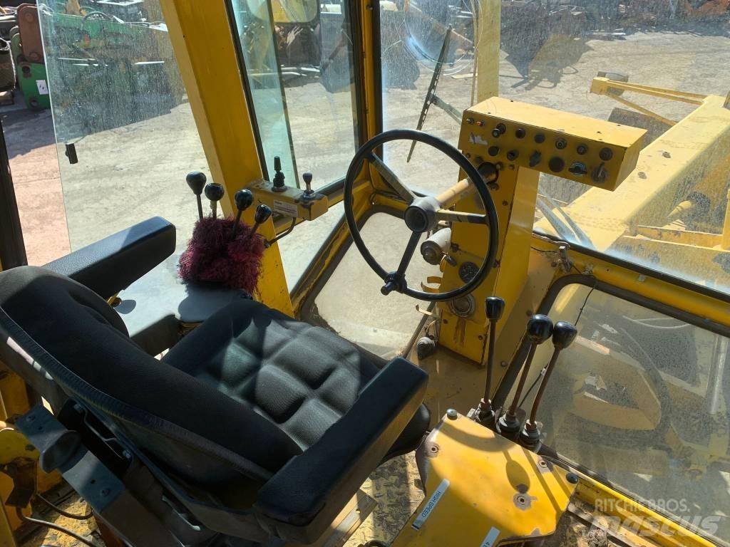 MBU G130A モーターグレーダー