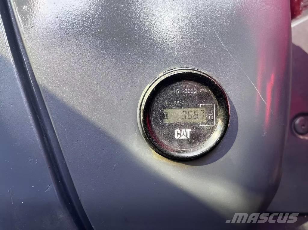 CAT 325 D 大型油圧ショベル12t以上（パワーショベル・ユンボ）