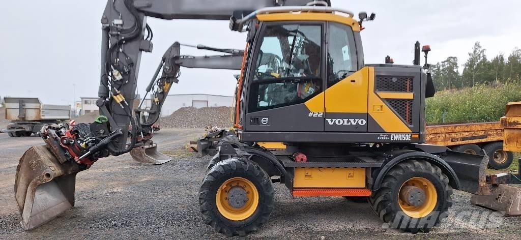 Volvo EWR 150 E ホイール式油圧ショベル（パワーショベル・ユンボ・バックホー）