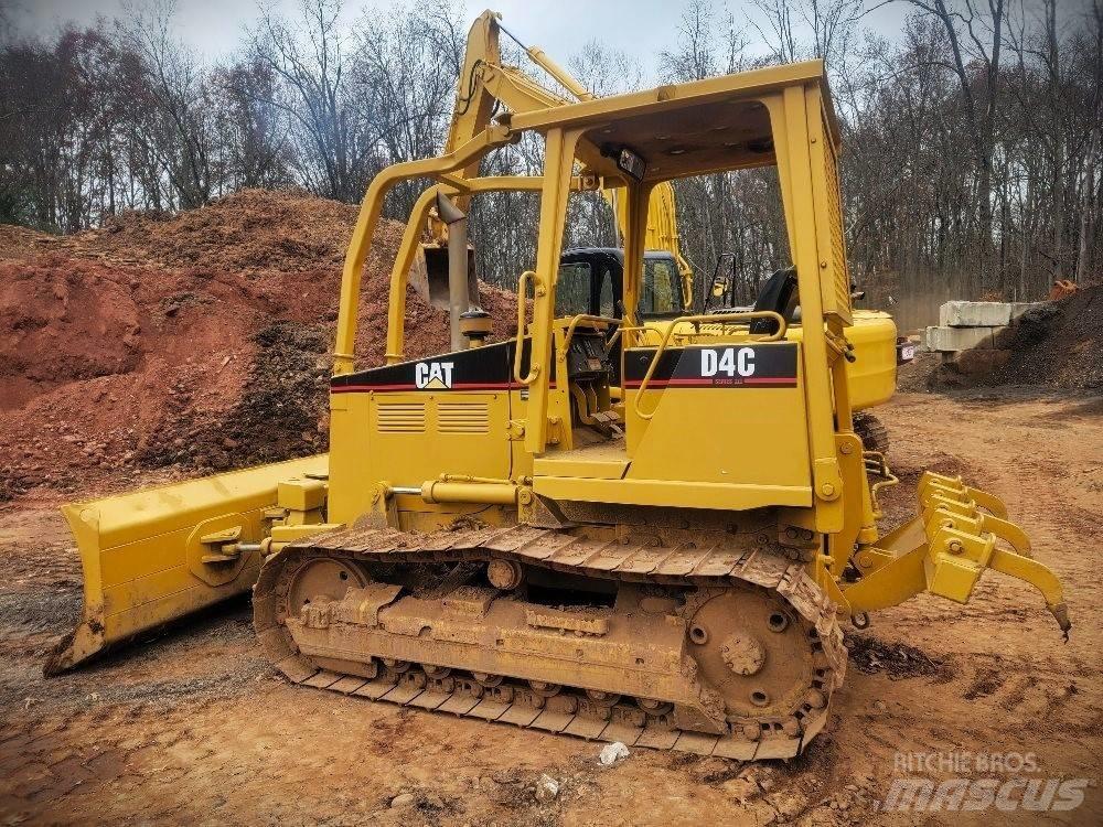CAT D 4 C ブルドーザー