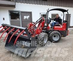Thaler 2220 S 多目的ローダー