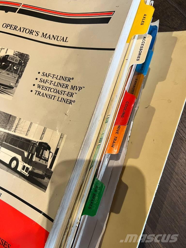 Thomas K880 スクールバス