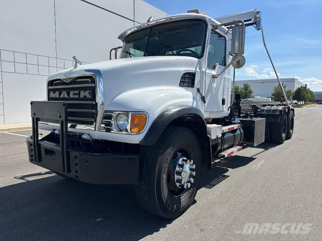 Mack CV 713 ケーブルリフト着脱式トラック