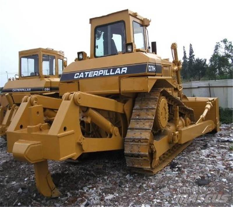 CAT D7H ブルドーザー