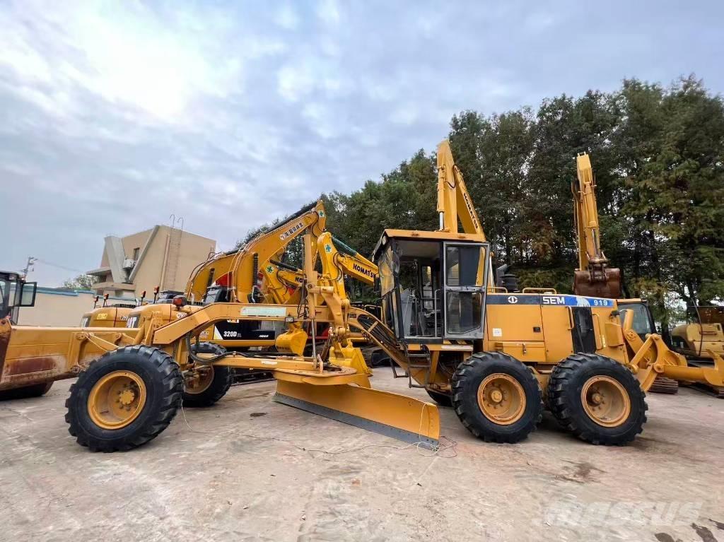 SEM 919 モーターグレーダー
