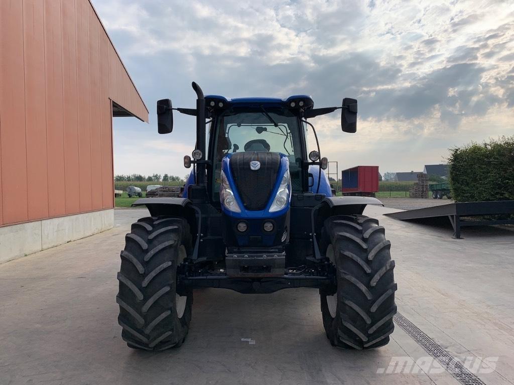 New Holland T 7.190 トラクター