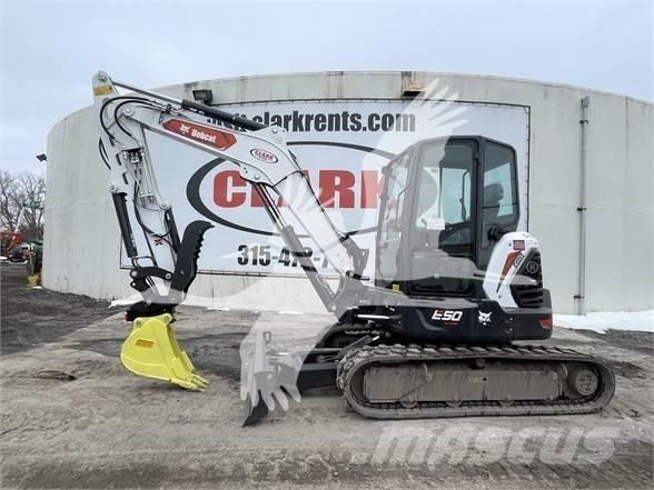Bobcat E50R2 ミニ油圧ショベル 7t以下（ミニユンボ・ミニディガー）