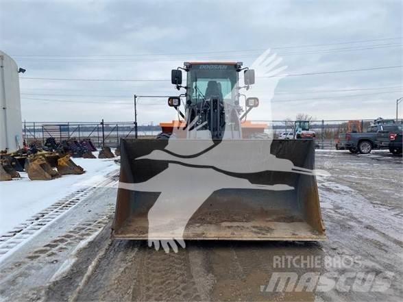Doosan DL250-5 ホイールローダー・タイヤショベル