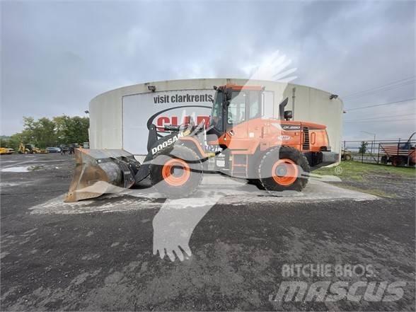 Doosan DL250-5 ホイールローダー・タイヤショベル