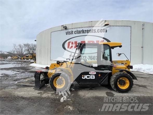 JCB 525-60 テレスコーピックハンドラー
