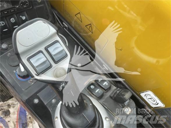 JCB 525-60 テレスコーピックハンドラー