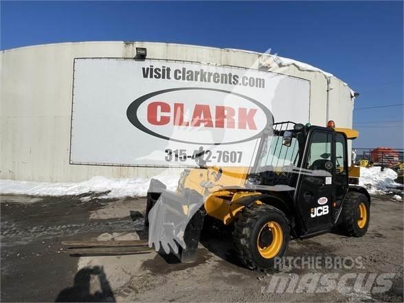 JCB 525-60 テレスコーピックハンドラー