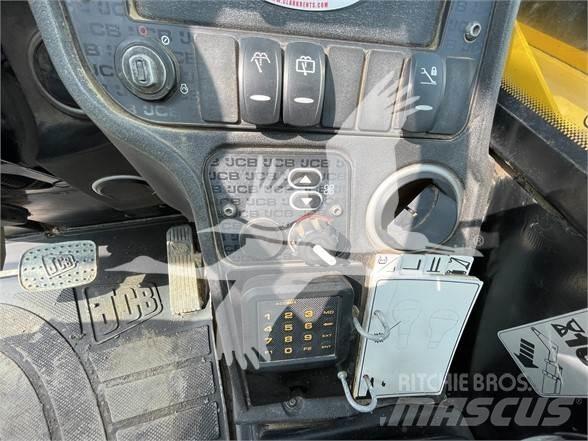 JCB 540-140 テレスコーピックハンドラー