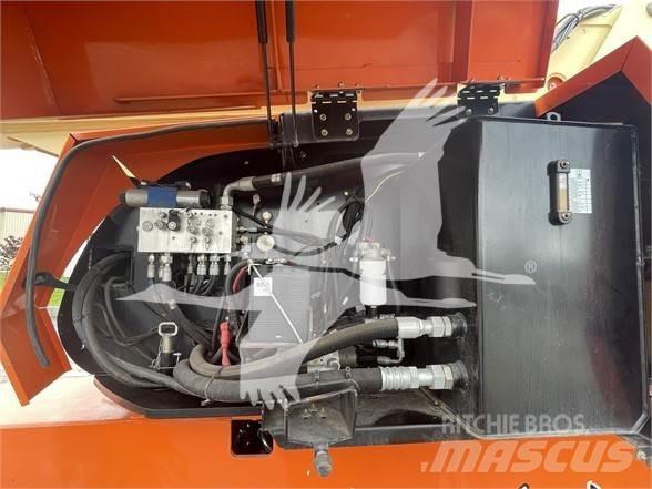 JLG 860SJ ブームリフト　直伸型
