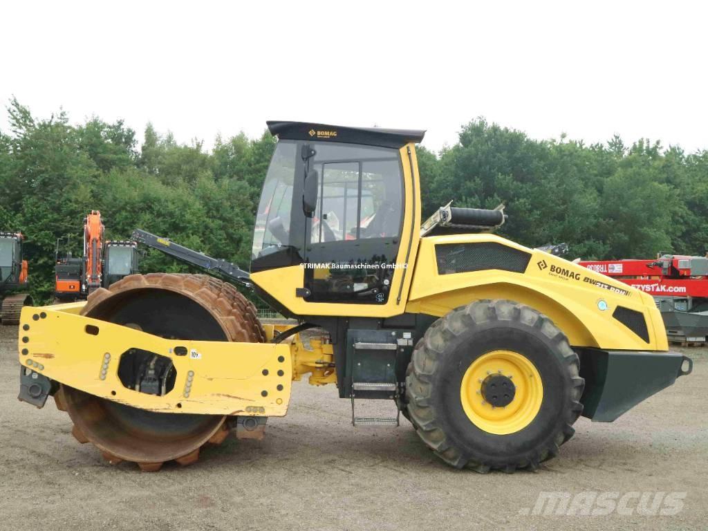 Bomag BW 213 PDH-5 ソイルコンパクター
