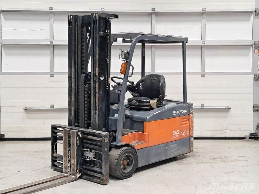 Toyota 7FBEF20 バッテリーフォークリフト