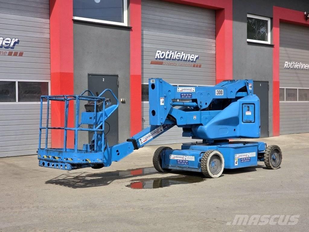 JLG N 40 E ブームリフト　屈伸型