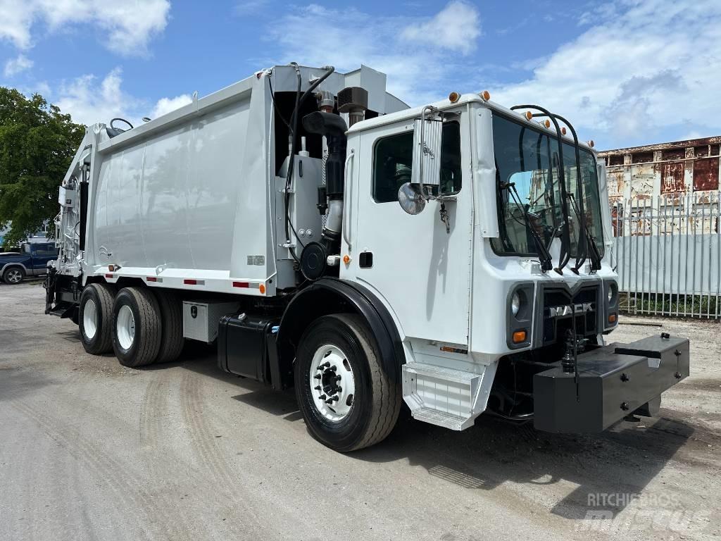 Mack MRU 613 塵芥車、パッカー車