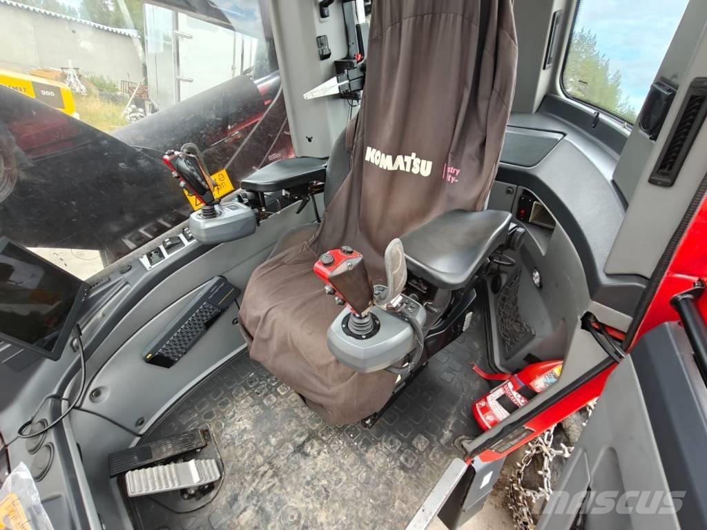 Komatsu 901 ハーベスター