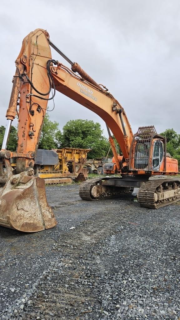 Doosan Dx480 大型油圧ショベル12t以上（パワーショベル・ユンボ）