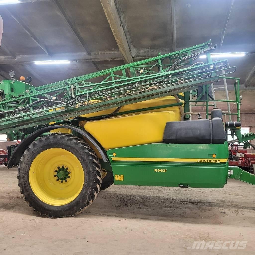 John Deere R 962 i 牽引型スプレイヤー