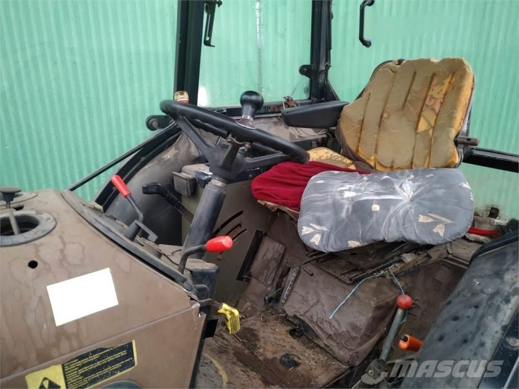 John Deere 1850 トラクター