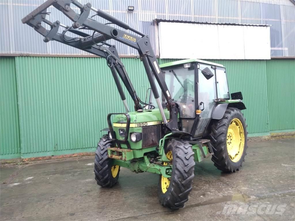 John Deere 1850 トラクター