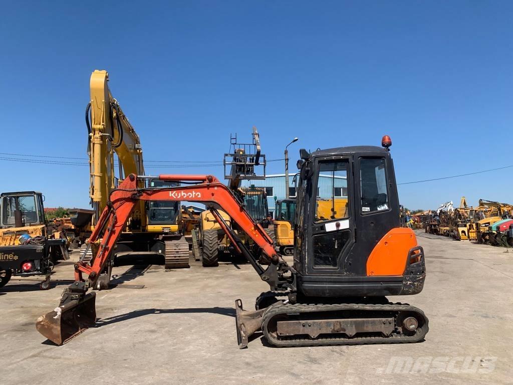 Kubota KX 61-3 ミニ油圧ショベル 7t以下（ミニユンボ・ミニディガー）