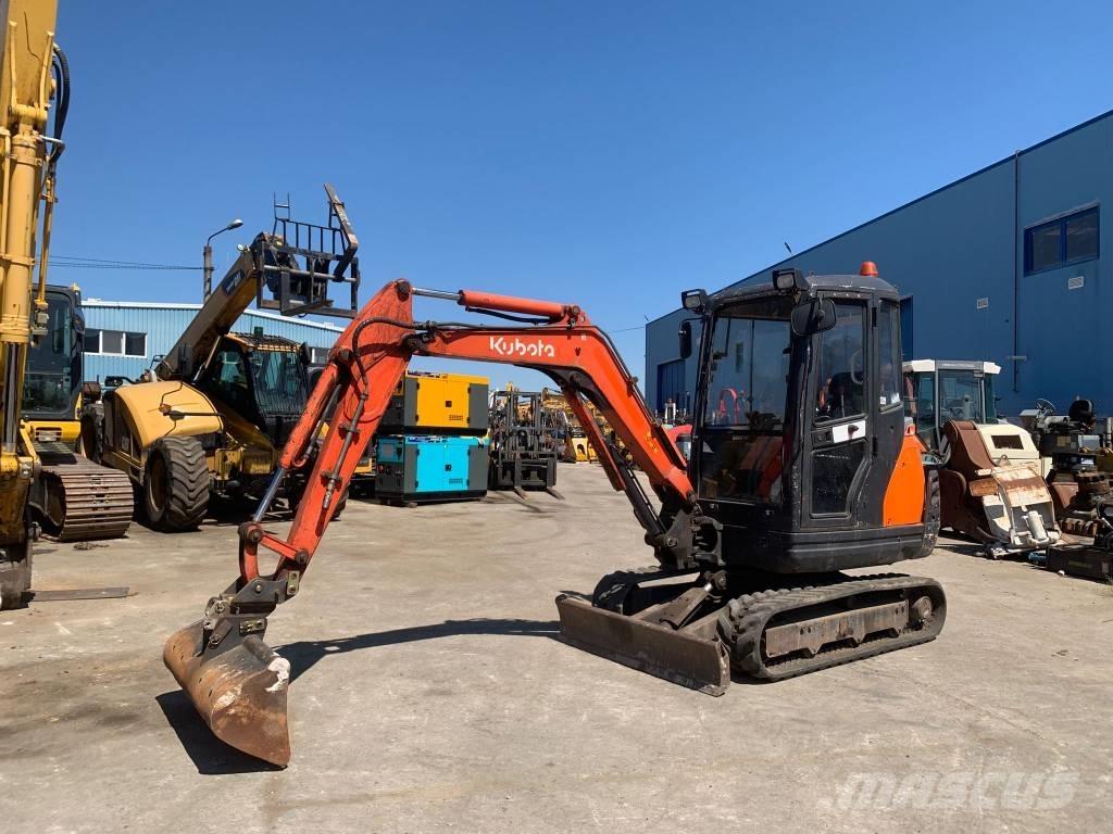 Kubota KX 61-3 ミニ油圧ショベル 7t以下（ミニユンボ・ミニディガー）