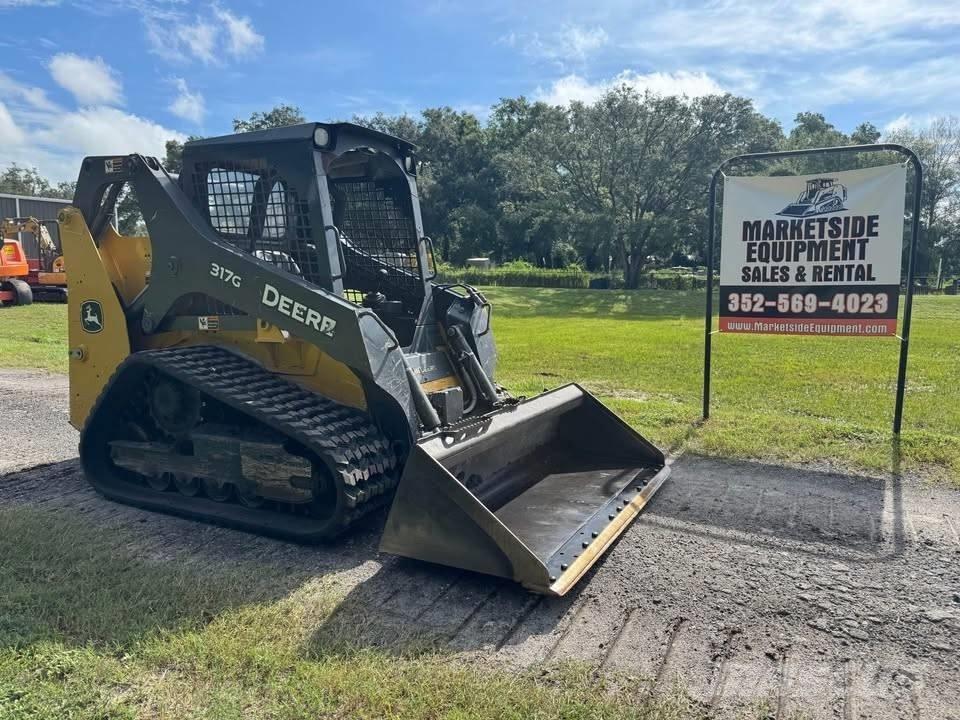 John Deere 317G スキッドステアローダー
