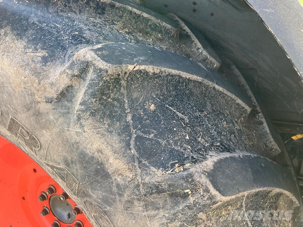 CLAAS Ares 697 ATZ トラクター