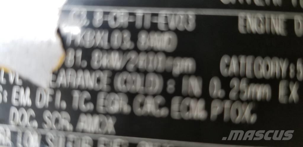 CAT C3.8 エンジン