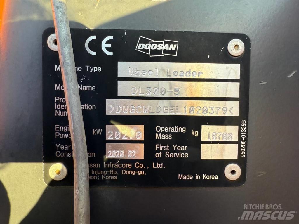 Doosan DL 300-5 ホイールローダー・タイヤショベル
