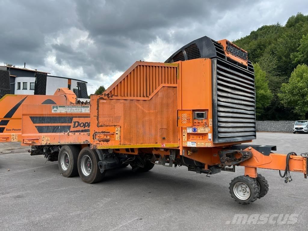 Doppstadt AK 560 自走式クラッシャー