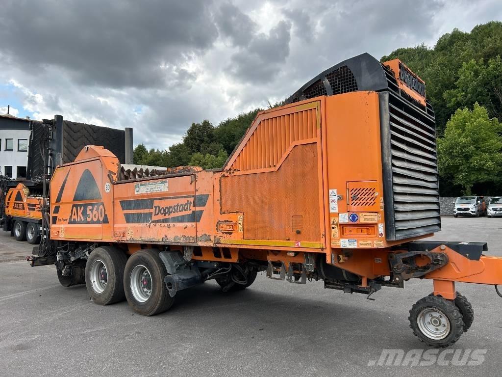 Doppstadt AK 560 自走式クラッシャー