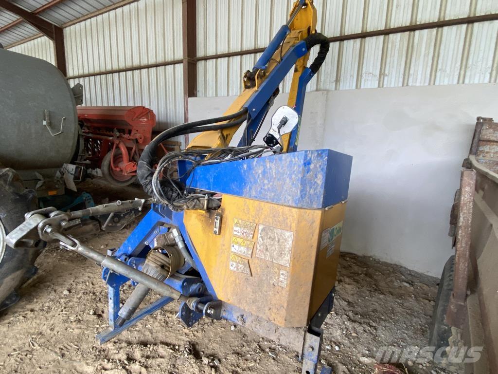 Bomford BQ500 牽引式モア/芝刈り機