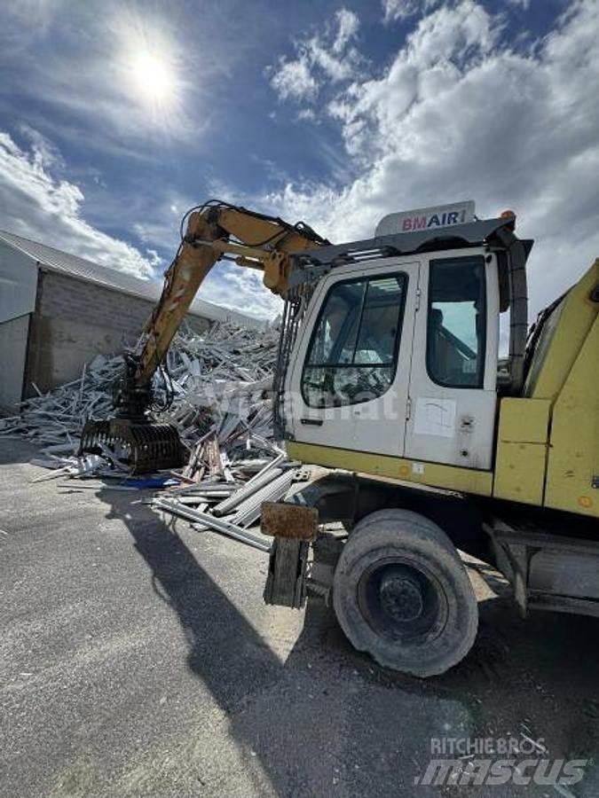 Liebherr A316 Li 特殊油圧ショベル