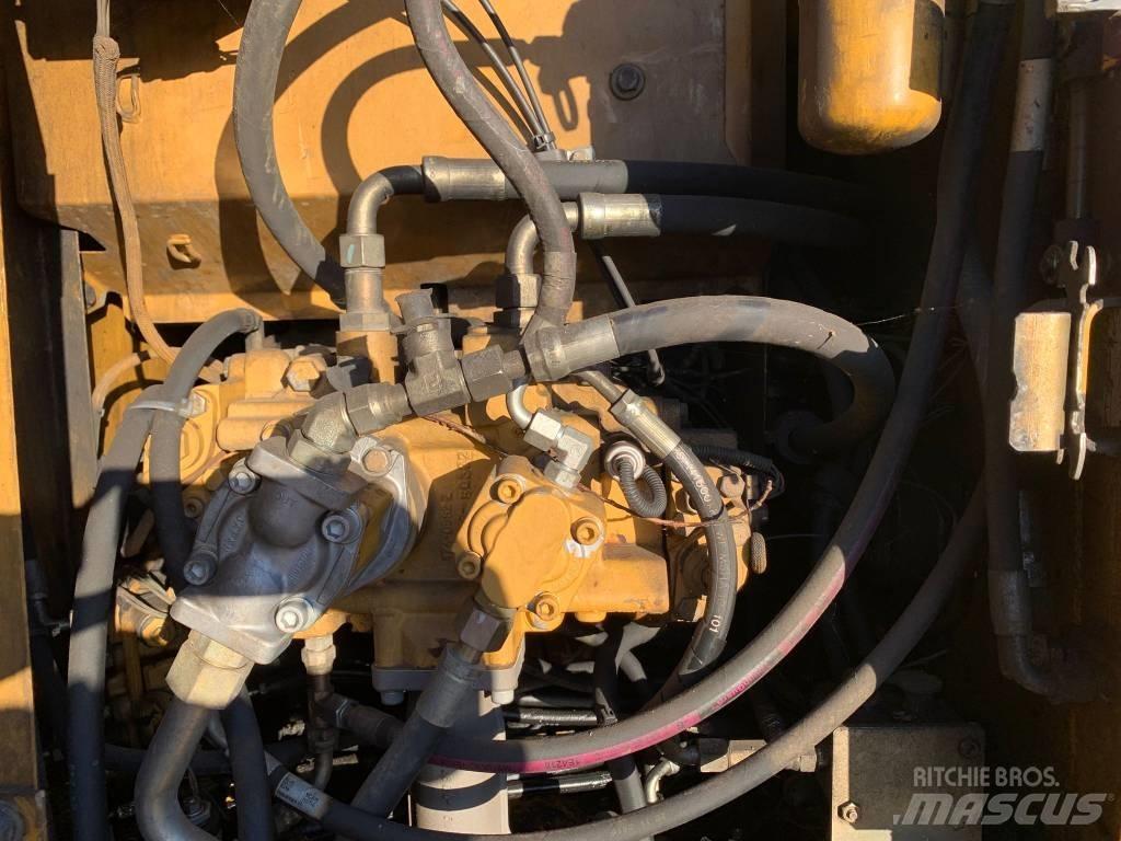 CAT 312 C L 大型油圧ショベル12t以上（パワーショベル・ユンボ）