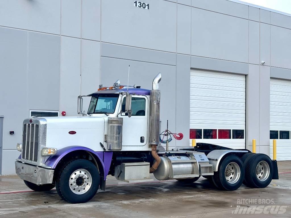 Peterbilt 388 中古トラクターヘッド | トレーラーヘッド