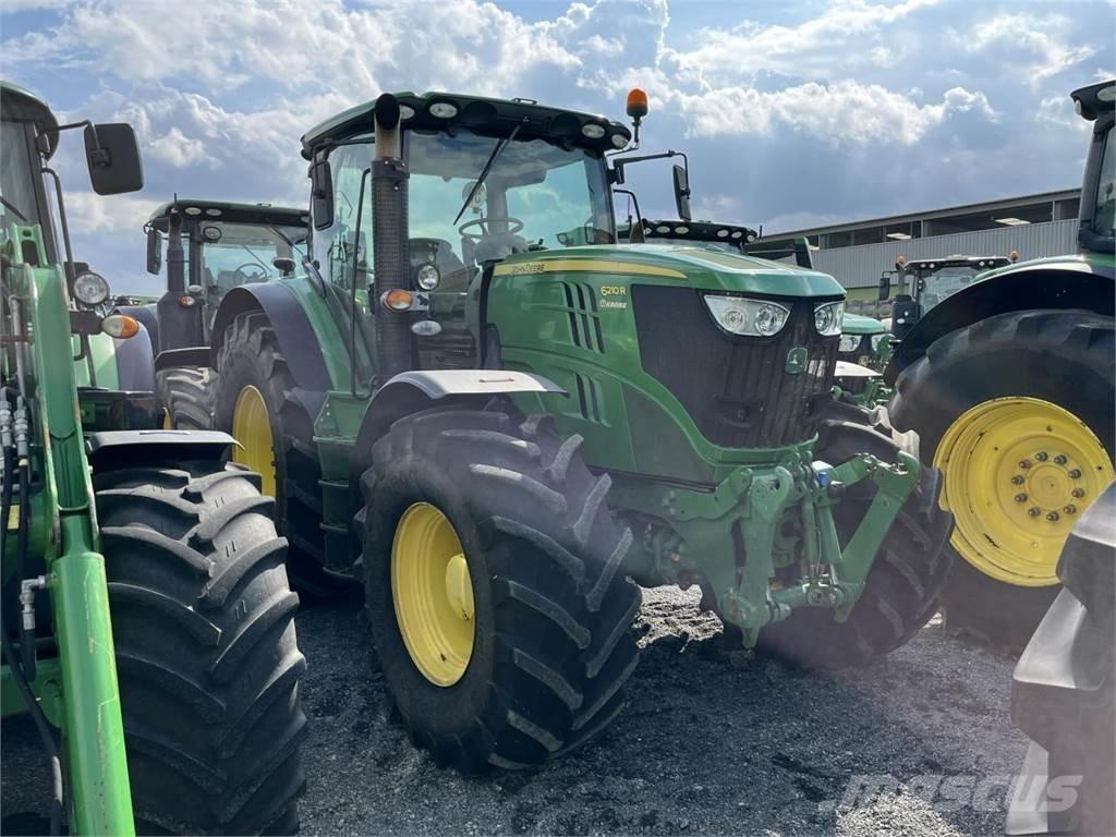 John Deere 6210R トラクター