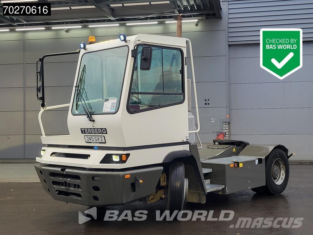 Terberg YT182 4X2 ターミナルトラクター