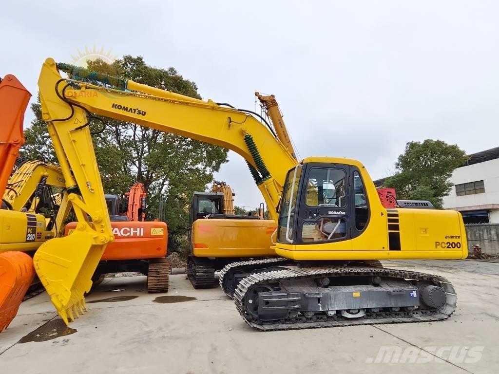 Komatsu PC 200-6 大型油圧ショベル12t以上（パワーショベル・ユンボ）
