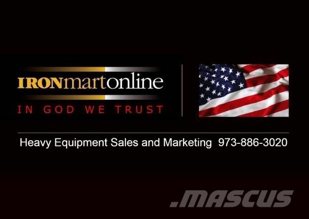 New Holland 225L スキッドステアローダー